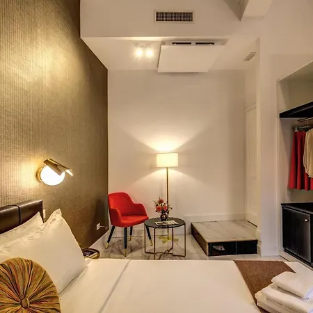 Little Queen Pantheon Roma