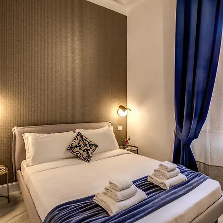 Little Queen Pantheon 4*