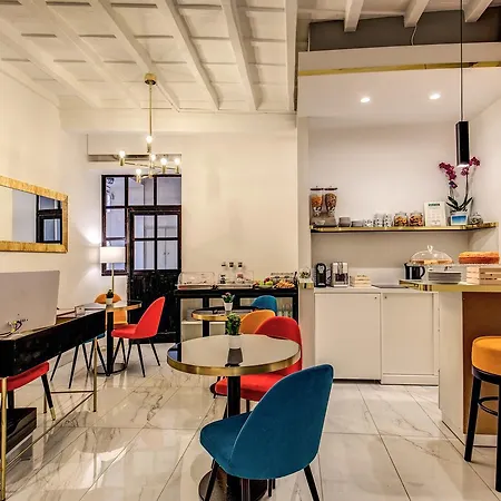 Little Queen Pantheon Roma