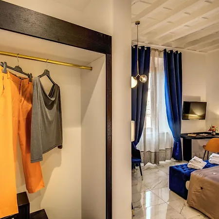 Little Queen Pantheon 4*