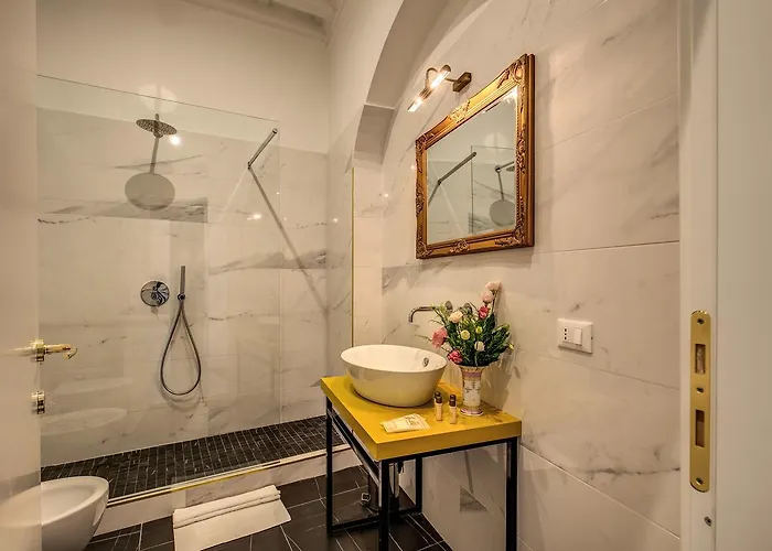 Konukevi Little Queen Pantheon Roma