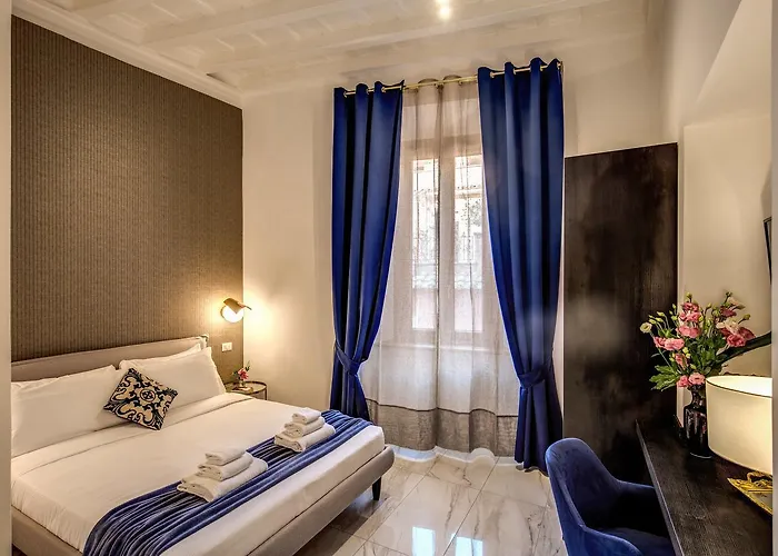 Little Queen Pantheon Konukevi