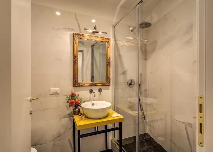 Konukevi Little Queen Pantheon 4*