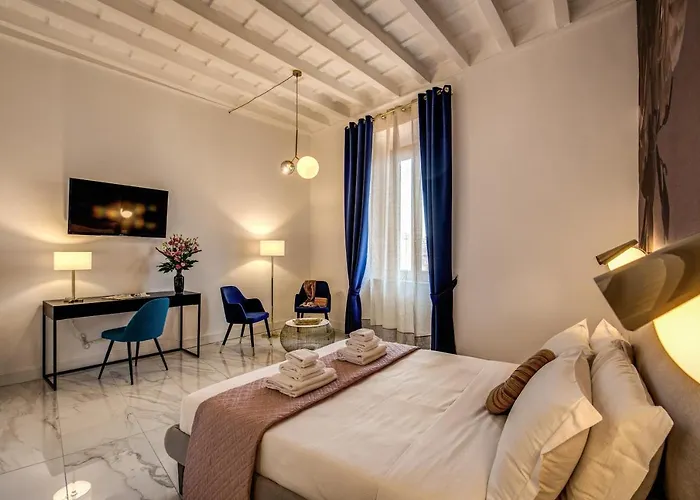 Little Queen Pantheon