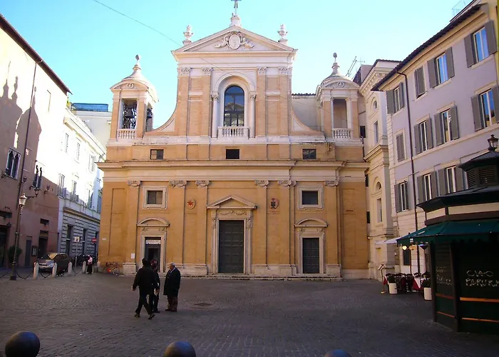 Little Queen Pantheon Roma