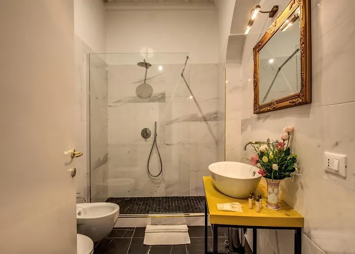 Konukevi Little Queen Pantheon Roma