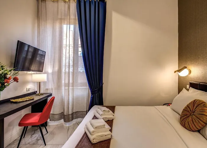 Little Queen Pantheon Konukevi 4*