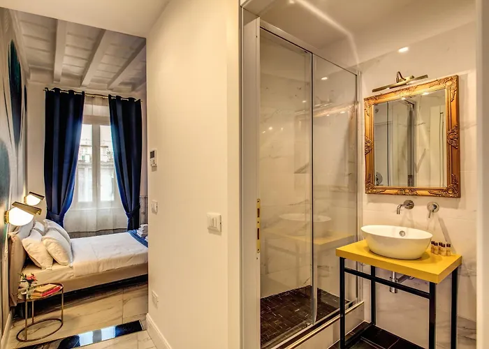 Little Queen Pantheon Konukevi Roma