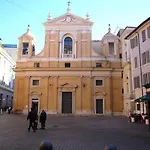 Little Queen Pantheon Roma